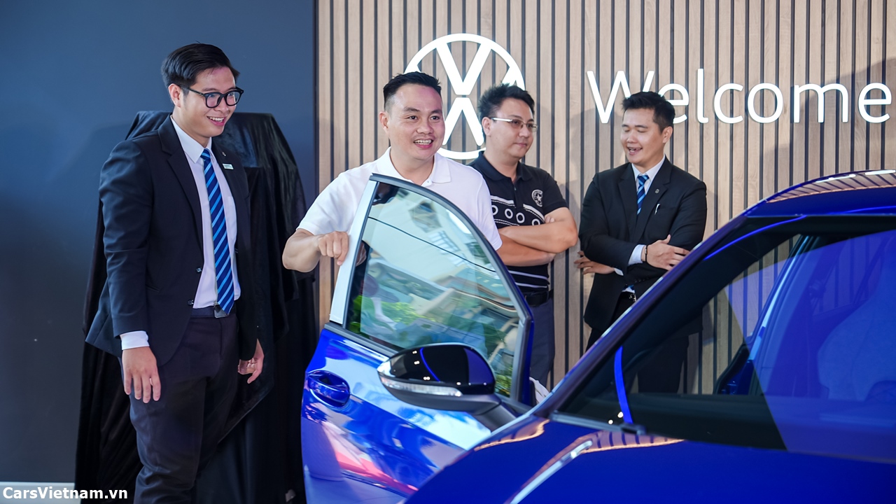 Khai truong Dai ly Volkswagen Khanh Hoi %E2%80%93 Mo hinh Urban Store tieu chuan toan cau giua long TP. Ho Chi Minh 8
