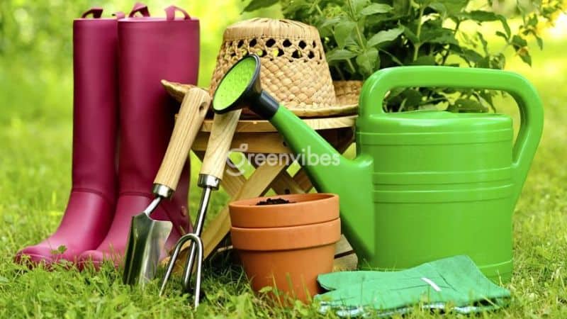 Dụng cụ làm vườn tại nhà Dụng cụ làm vườn chuyên nghiệp