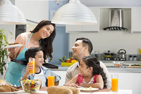 Sunlight Muối khoáng & Lô hội: Lựa chọn an toàn cho mẹ chăm sóc cả gia đình