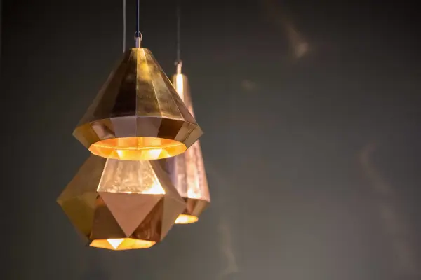 ve1bb8b-trc3ad-c491e1bab7t-dc3a2y-c491c3a8n-ngoc3a0i-tre1bb9di vị trí đặt dây đèn ngoài trời