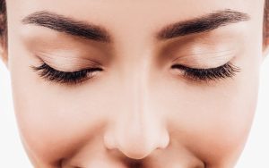 Nhiều phương pháp để làm dài mi tại nhà