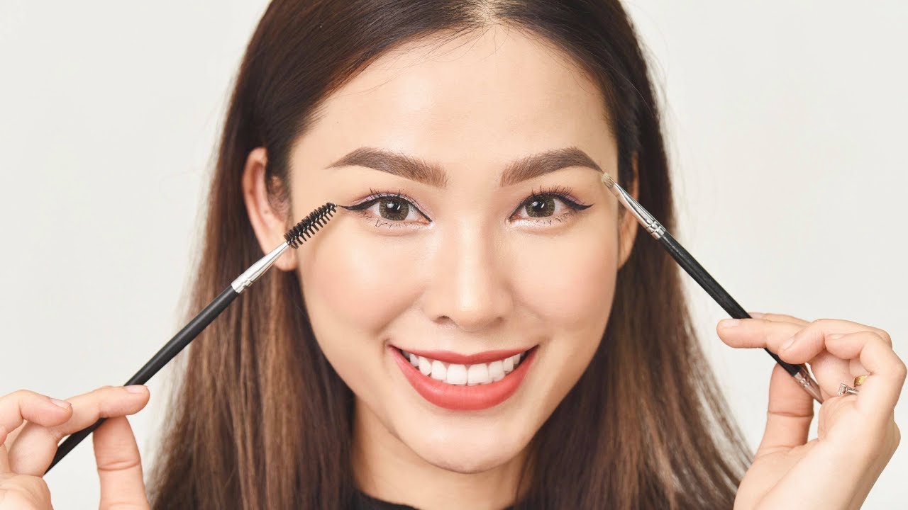 Cách trang điểm cho mắt dáng xếch hiền dịu