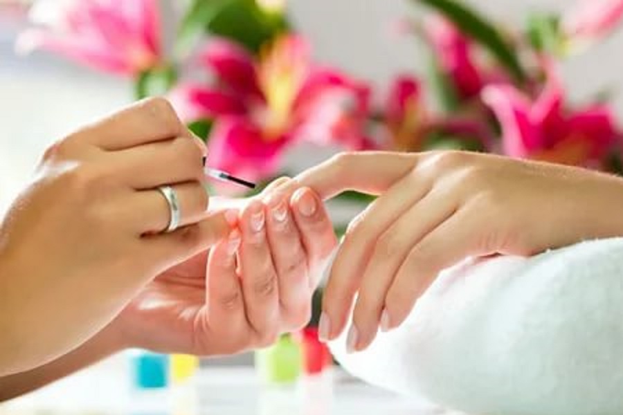 Học chăm sóc móng tại Daisy Nail
