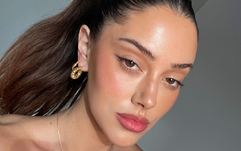 Layout make up tone Tây giúp các cô nàng càng thêm quyến rũ và gợi cảm