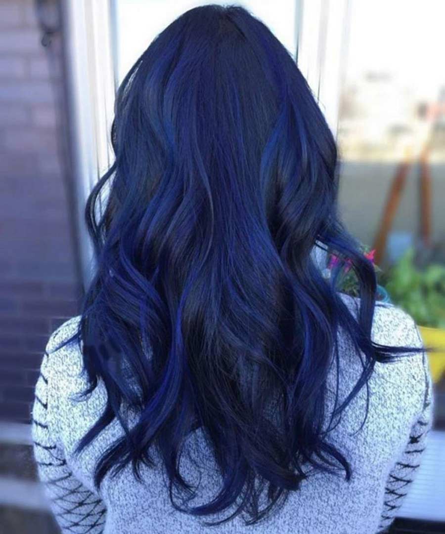 Tóc xanh đen là một trong những màu được yêu thích hàng đầu