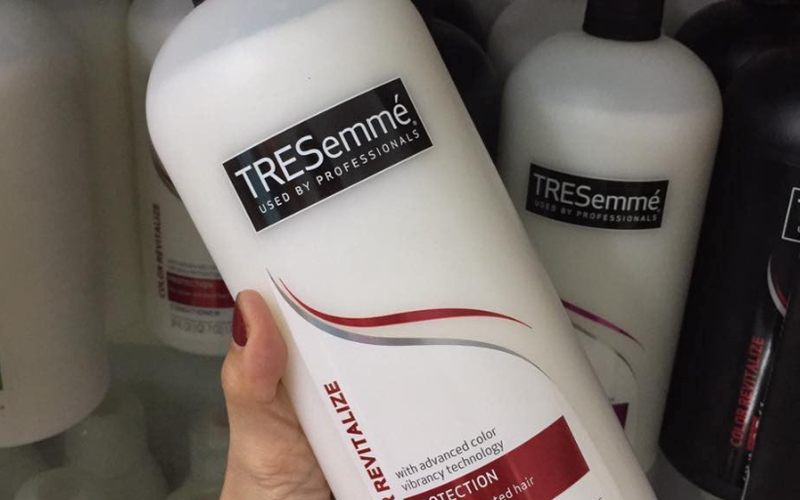 Dầu xả cho tóc nhuộm Tresemmé Color Revitalize