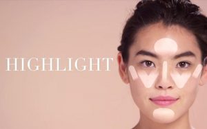 Phấn highlight là mỹ phẩm makeup cơ bản