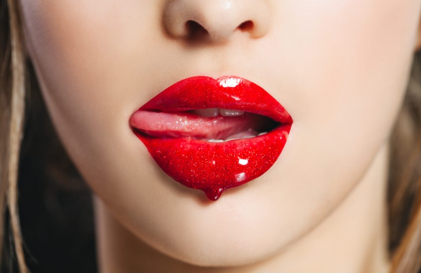 Môi đỏ sexy luôn là lựa chọn hàng đầu