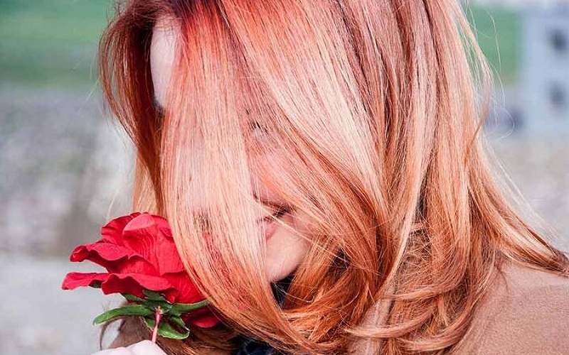 Hồng phấn Rose Quartz đòi hỏi mái tóc được tẩy rất nhiều lần
