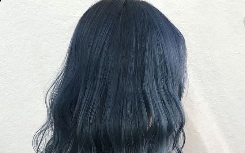 Màu than chì có thể pha thêm màu xanh để tạo sự khác biệt