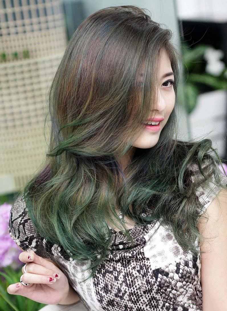 Tóc vàng móc lai xanh rêu cực xinh và cá tính