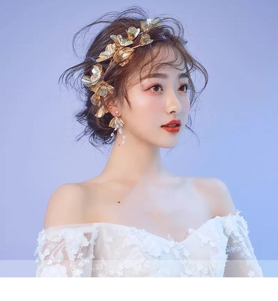 Trang điểm Trung Hoa vẫn mang nét Tây từ tone nude