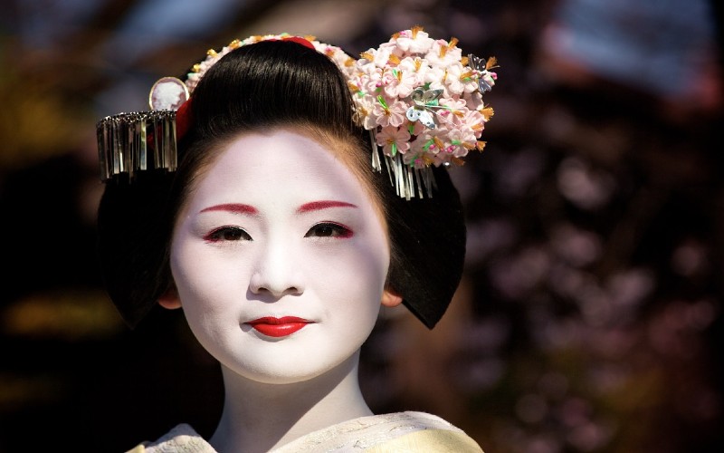 Trang điểm kiểu Geisha có khó không?