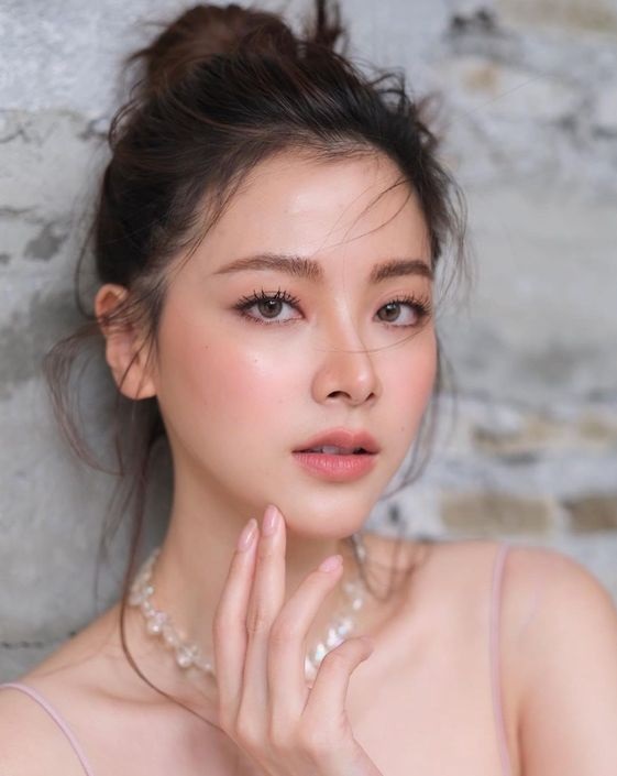 Lối trang điểm này làm tăng nét đẹp tự nhiên của phụ nữ