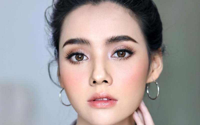 Học viên được đào tạo makeup cô dâu tone Thái Lan