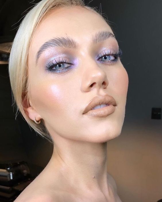 Makeup lạnh với sắc tím chủ đạo