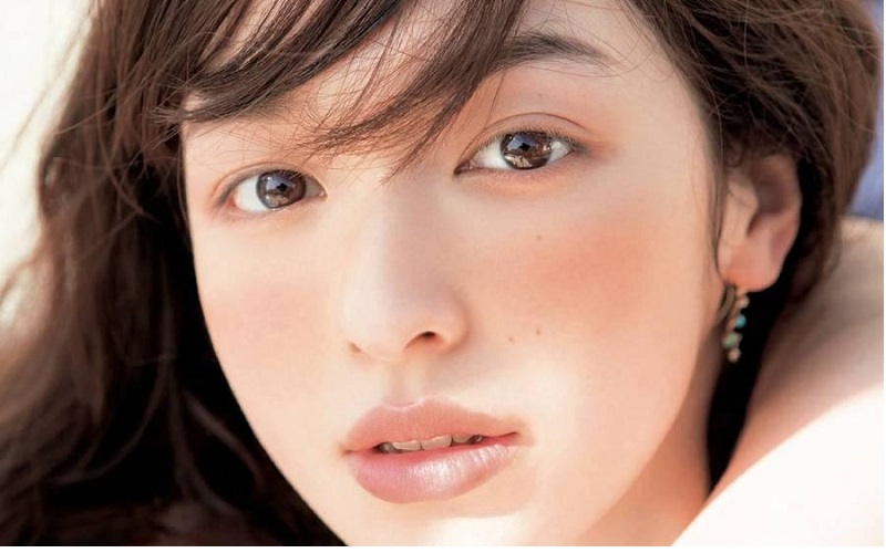 Makeup look style Hàn Quốc kiểu say rượu