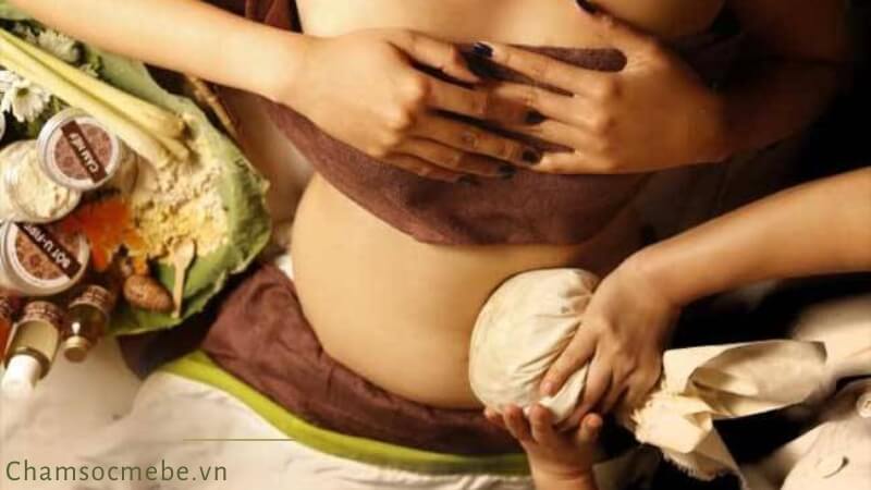 chamsocmebe - Hướng dẫn 4 cách dùng muối chườm bụng sau sinh 