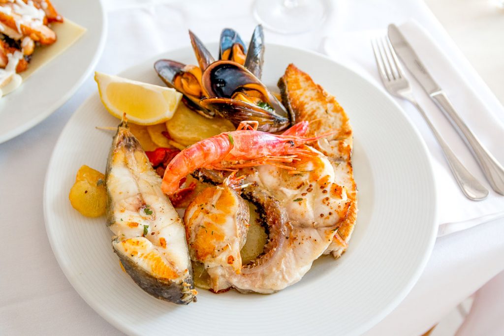 5 loa i ca la nh to t nha t cho su c khoe ne n a n va 5 loa i ca ne n tra nh 39039