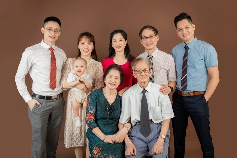 Concept chụp ảnh gia đình nhiều thế hệ