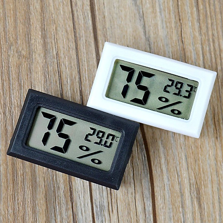 Một mẫu đồng hồ điện tử đo nhiệt độ và độ ẩm có giá khoảng 50k được bày bán trên Shopee, Tiki, Lazada,...