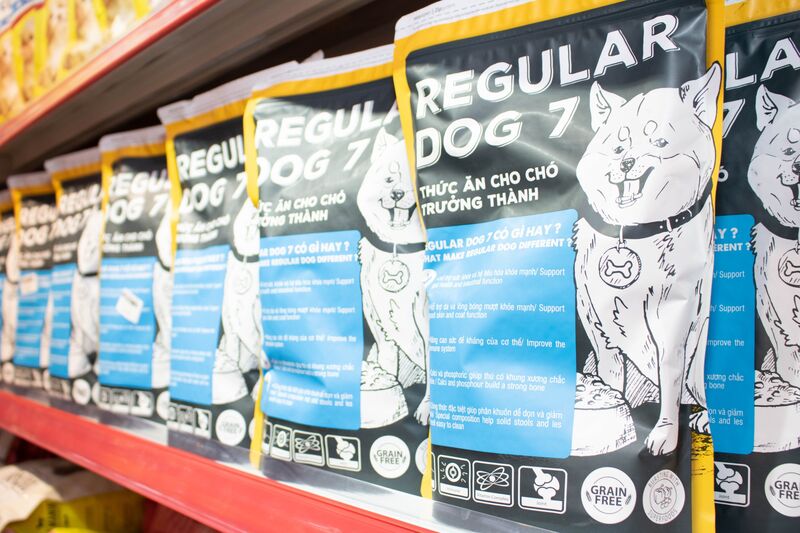 ban-si-thuc-an-cho-meo