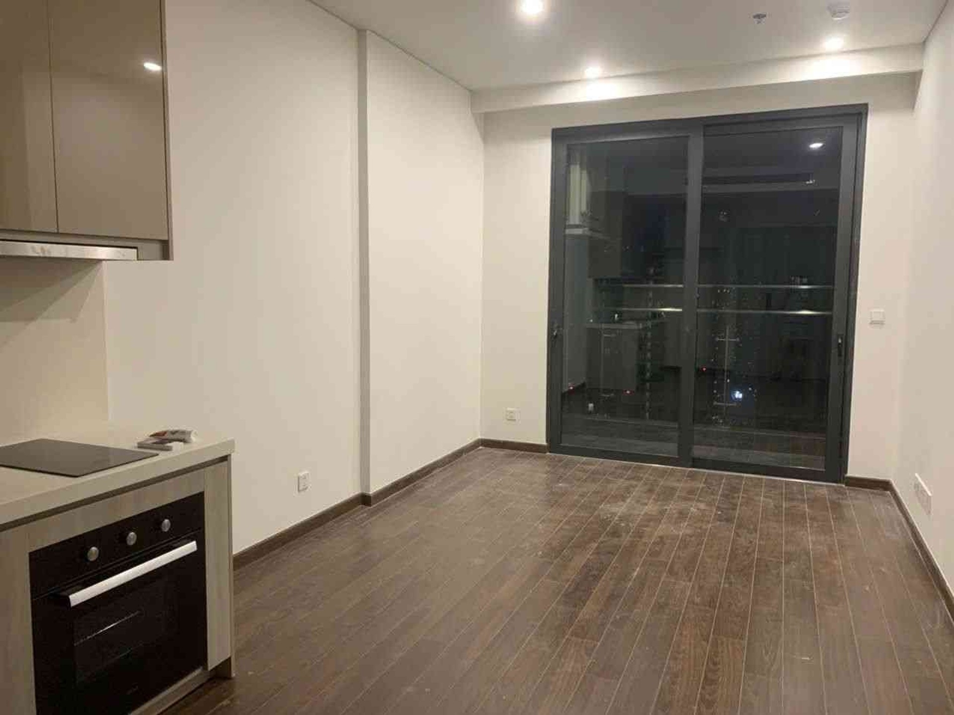 Bán căn hộ  42m Tòa C Masteri, Vinhome Smart City giá 3.7 tỷ - TKQGGX2A