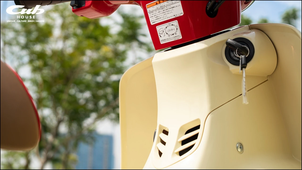 Honda Super Cub Hello Kitty Nhật Bản ( 50cc và 110cc ABS)