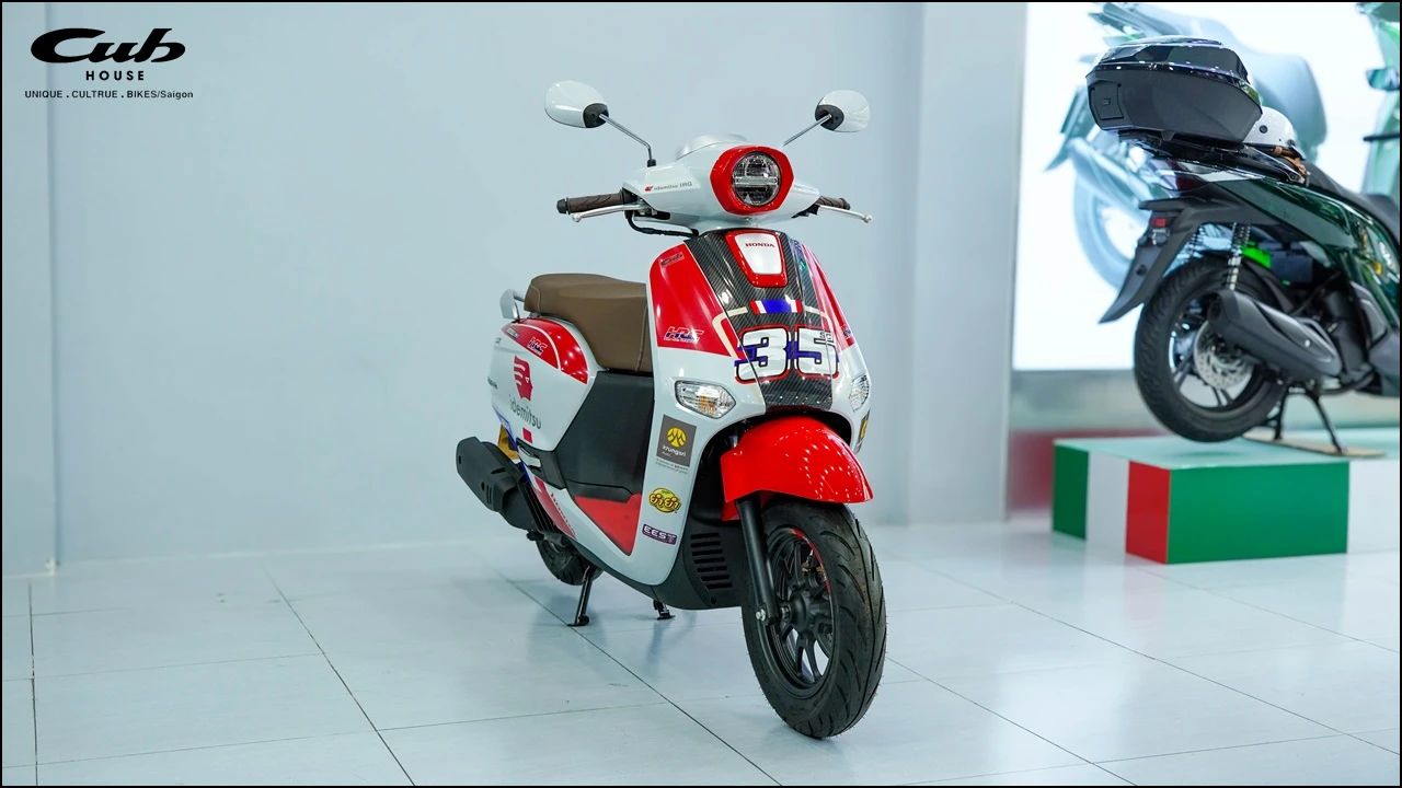 Honda giới thiệu Giorno+ SC35 ThaiGP – Somkiat Chantra 35 (tay đua Thái Lan)