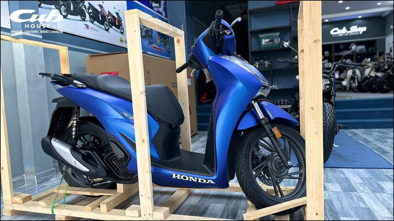 Honda SH Ý 150i màu xanh dương nhám Matt Pearl Pacific Blue