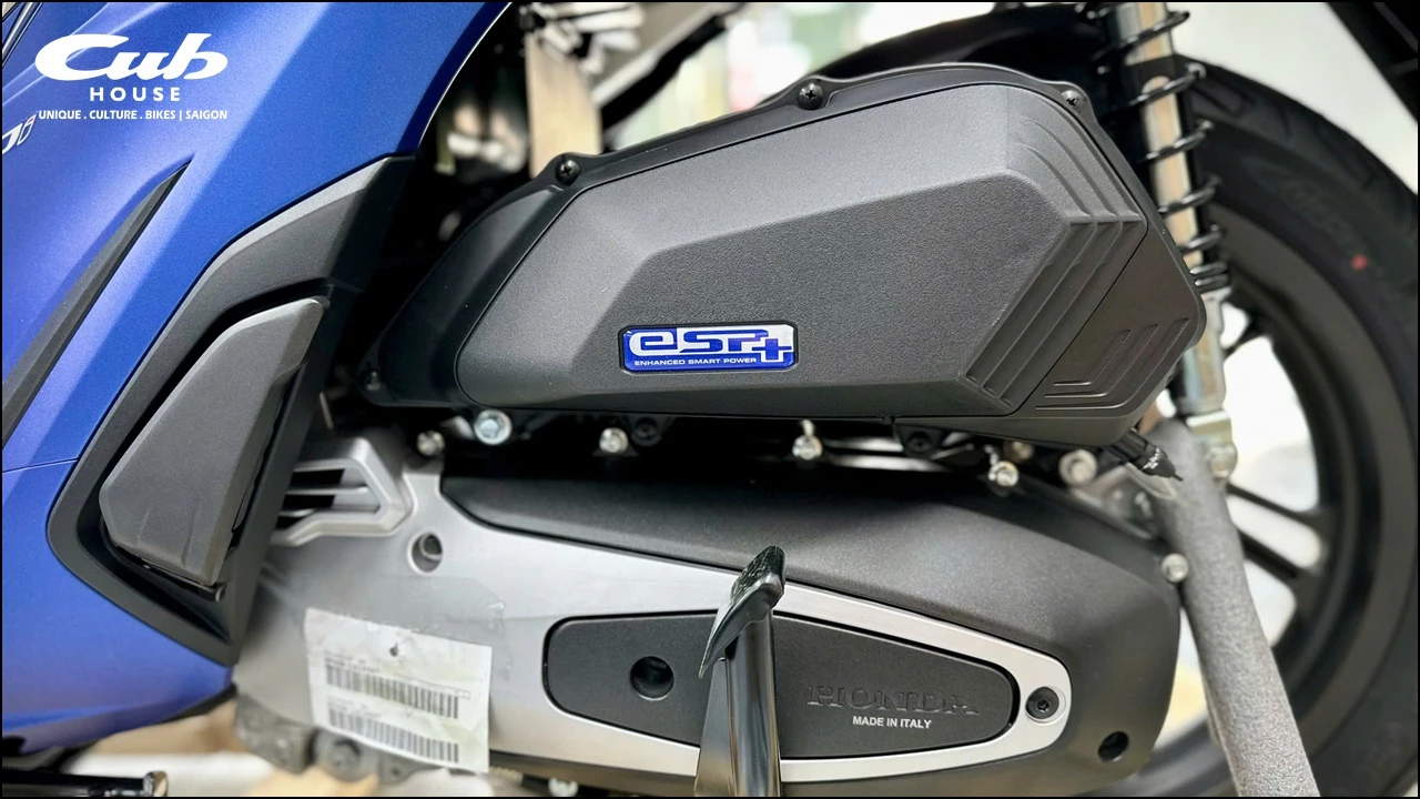 Honda SH Ý 150i màu xanh dương nhám Matt Pearl Pacific Blue