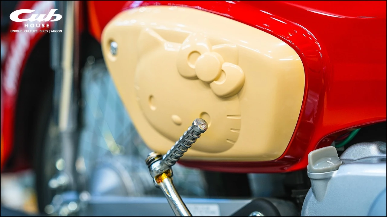Honda Super Cub 50cc Hello Kitty – Biểu tượng dễ thương giới hạn đã có mặt tại Việt Nam