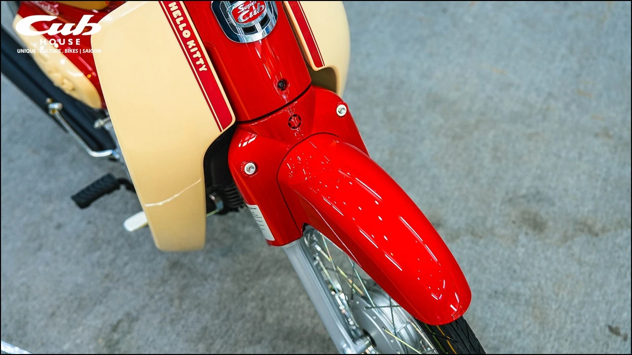 Honda Super Cub 50cc Hello Kitty – Biểu tượng dễ thương giới hạn đã có mặt tại Việt Nam