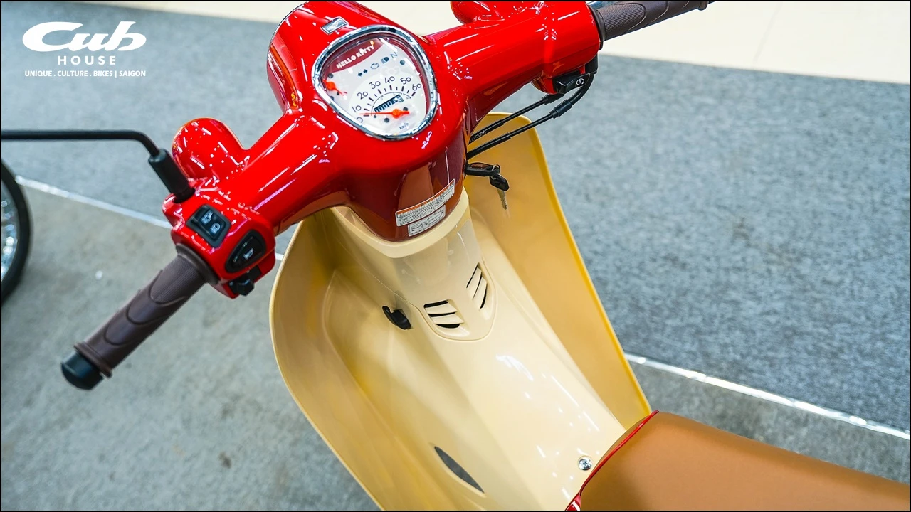 Honda Super Cub 50cc Hello Kitty – Biểu tượng dễ thương giới hạn đã có mặt tại Việt Nam
