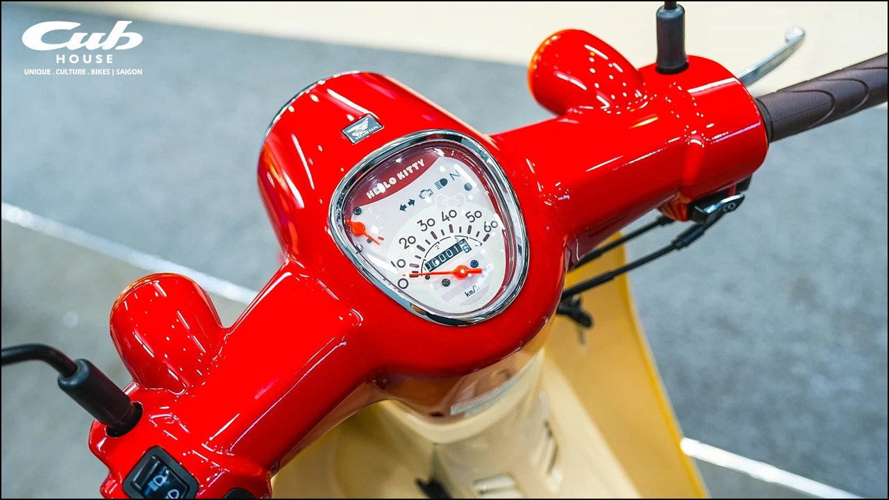 Honda Super Cub 50cc Hello Kitty – Biểu tượng dễ thương giới hạn đã có mặt tại Việt Nam