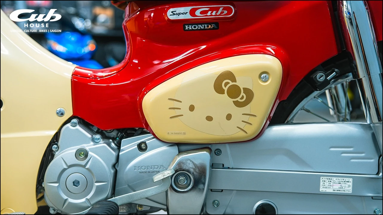 Honda Super Cub 50cc Hello Kitty – Biểu tượng dễ thương giới hạn đã có mặt tại Việt Nam