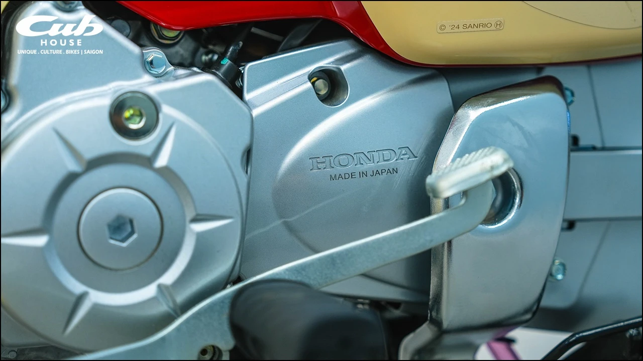 Honda Super Cub 50cc Hello Kitty – Biểu tượng dễ thương giới hạn đã có mặt tại Việt Nam