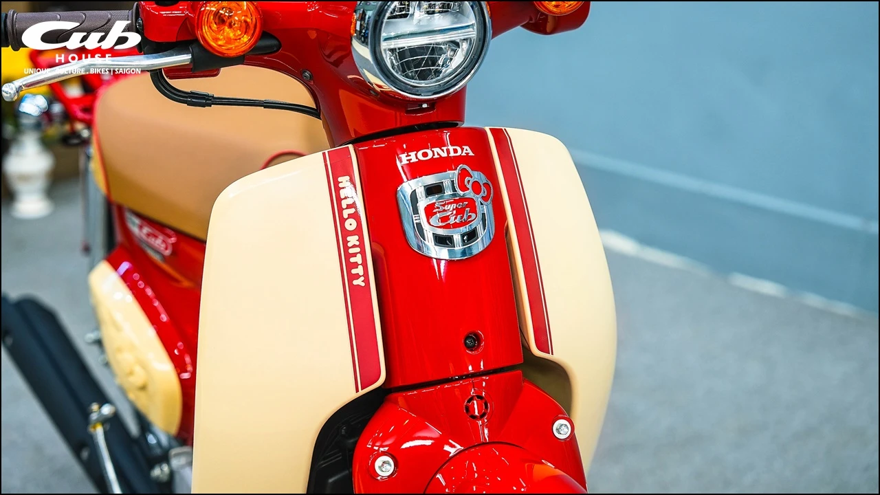 Honda Super Cub 50cc Hello Kitty – Biểu tượng dễ thương giới hạn đã có mặt tại Việt Nam