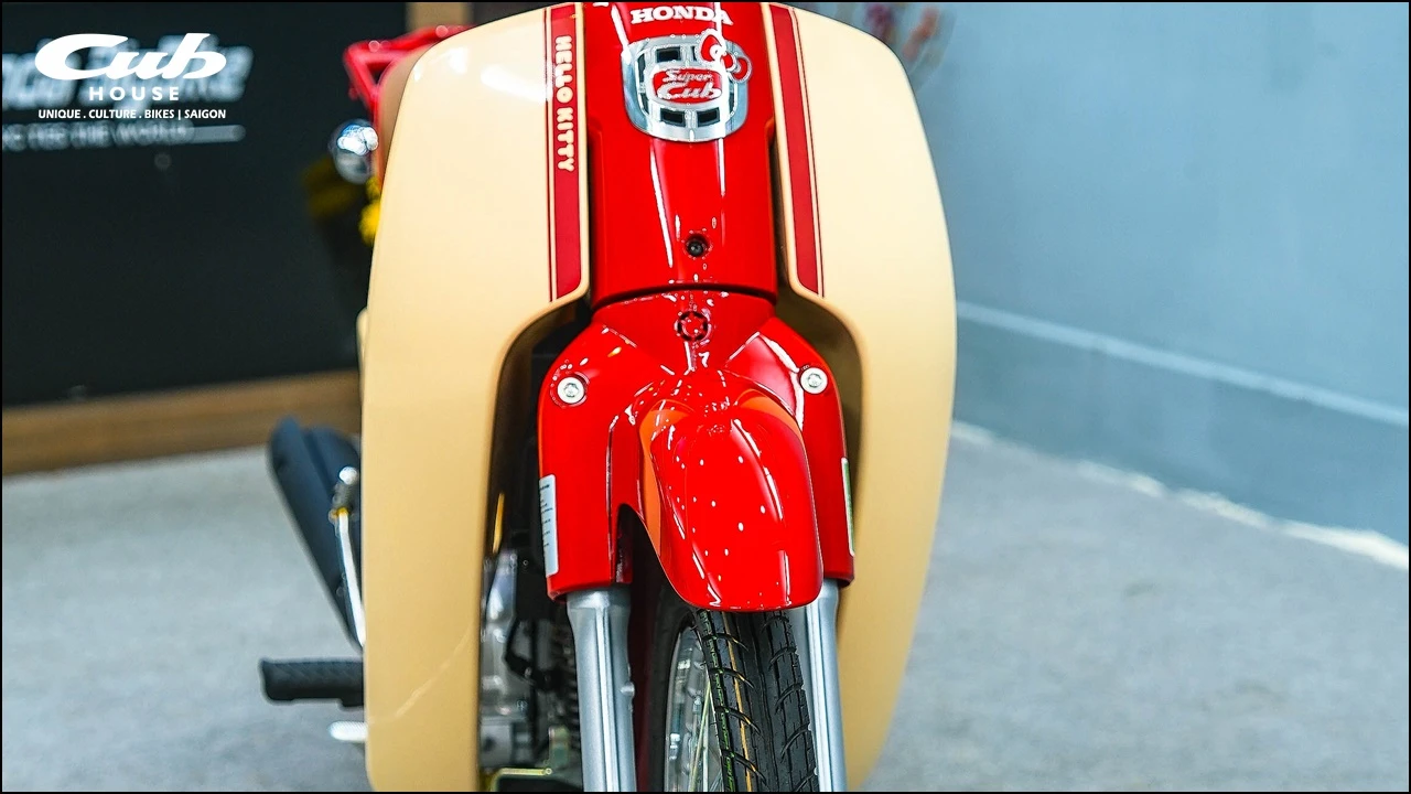 Honda Super Cub 50cc Hello Kitty – Biểu tượng dễ thương giới hạn đã có mặt tại Việt Nam