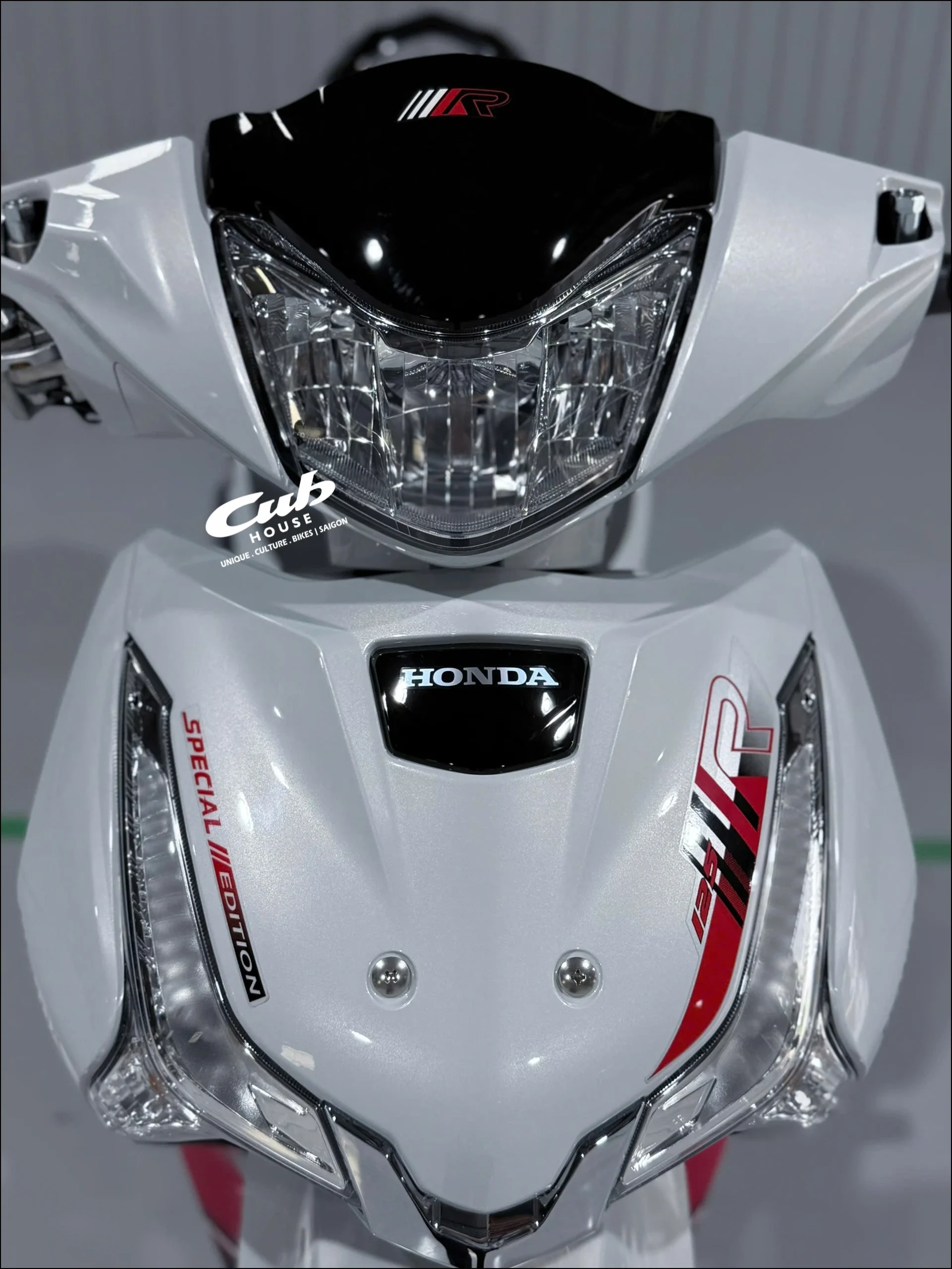 Honda Wave 125 R Special Edition Profender 36 Honda Wave 125 R Special Edition Profender