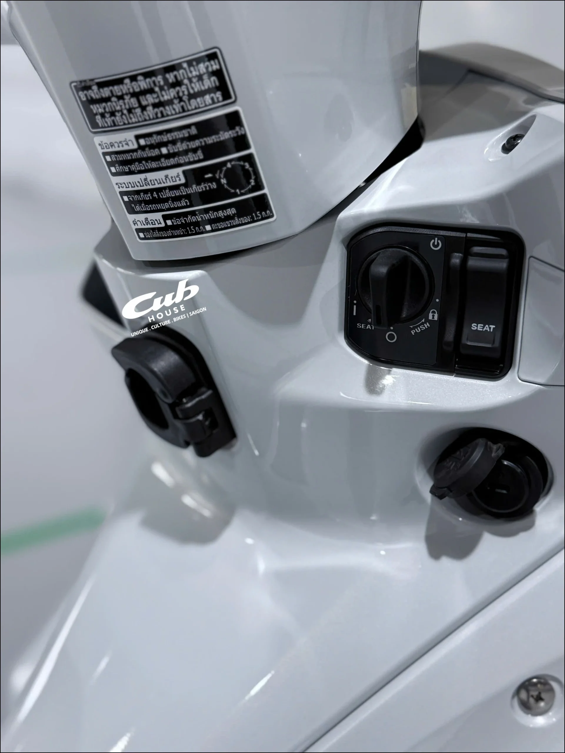 Honda Wave 125 R Special Edition Profender 22 Honda Wave 125 R Special Edition Profender