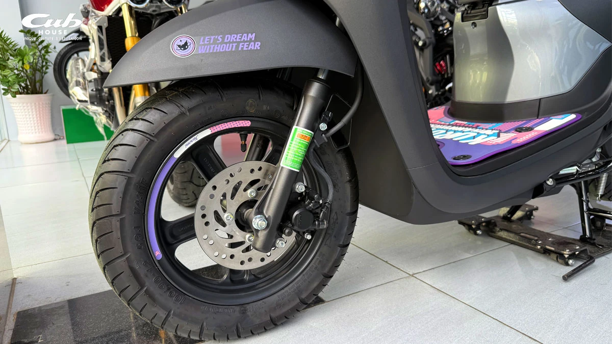 Honda Scoopy 110 Kuromi số 1999/2000: Giá trị sưu tầm đích thực 7 Honda Scoopy 110 Kuromi số 1999/2000: Giá trị sưu tầm đích thực