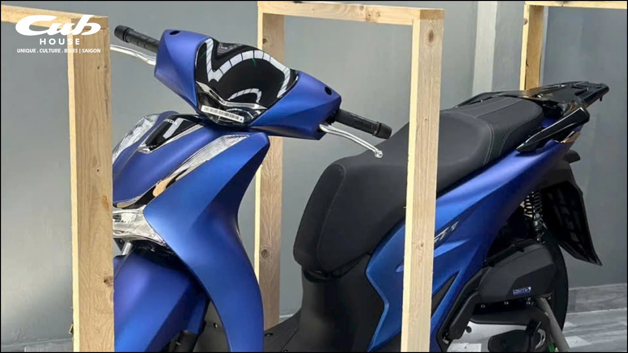 Honda SH Ý 150i màu xanh dương nhám Matt Pearl Pacific Blue