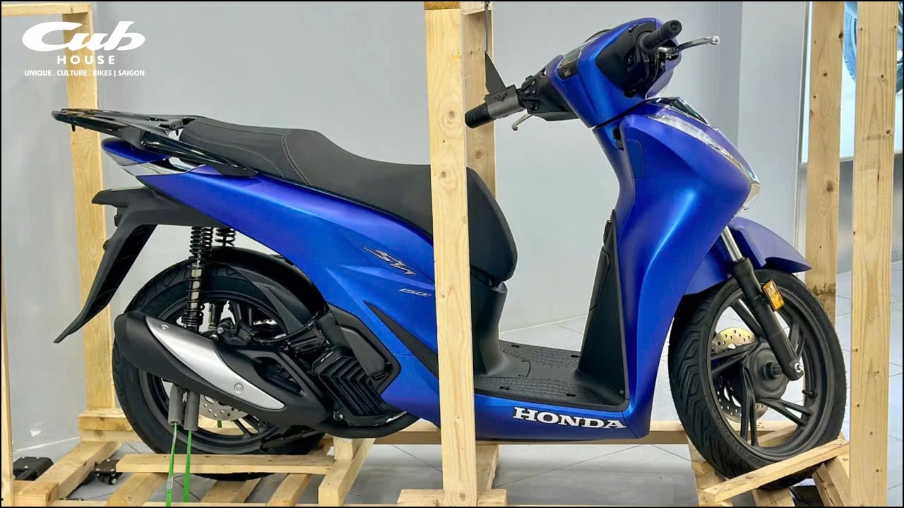 Honda SH Ý 150i màu xanh dương nhám Matt Pearl Pacific Blue