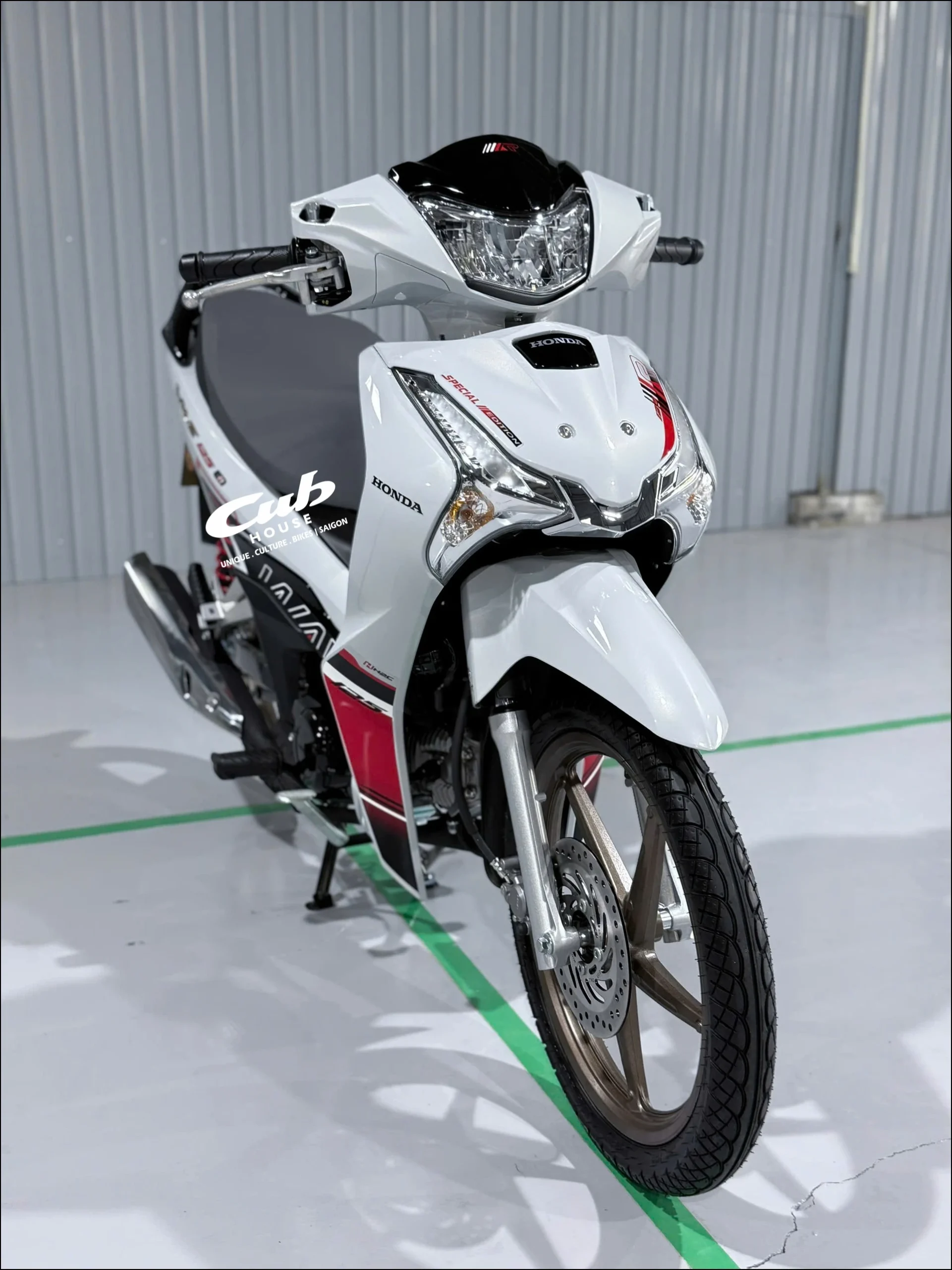 Honda Wave 125 R Special Edition Profender 16 Honda Wave 125 R Special Edition Profender