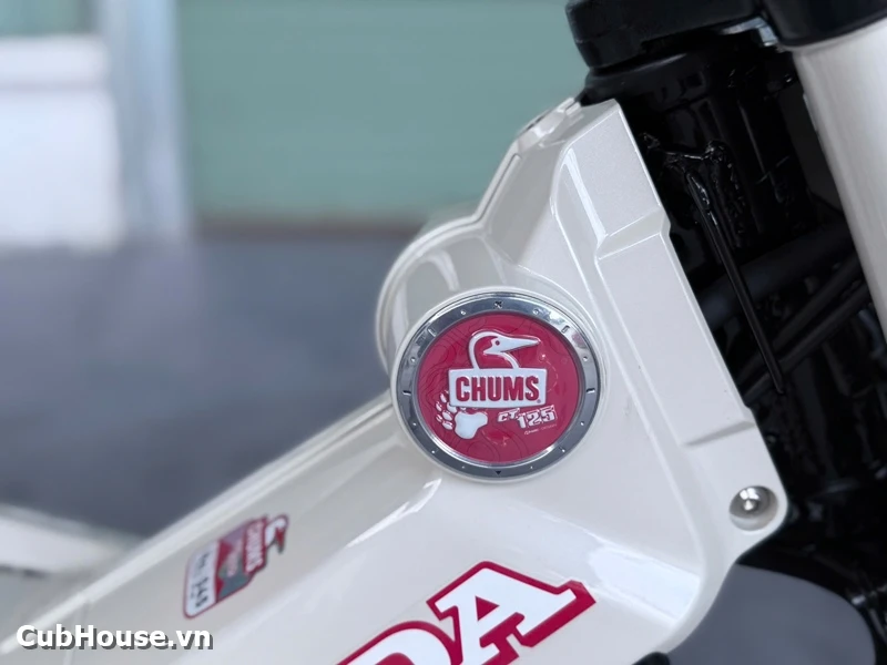 Hình ảnh chi tiết Honda CT125 Chums Limited Edition về đến Cub House Sài Gòn