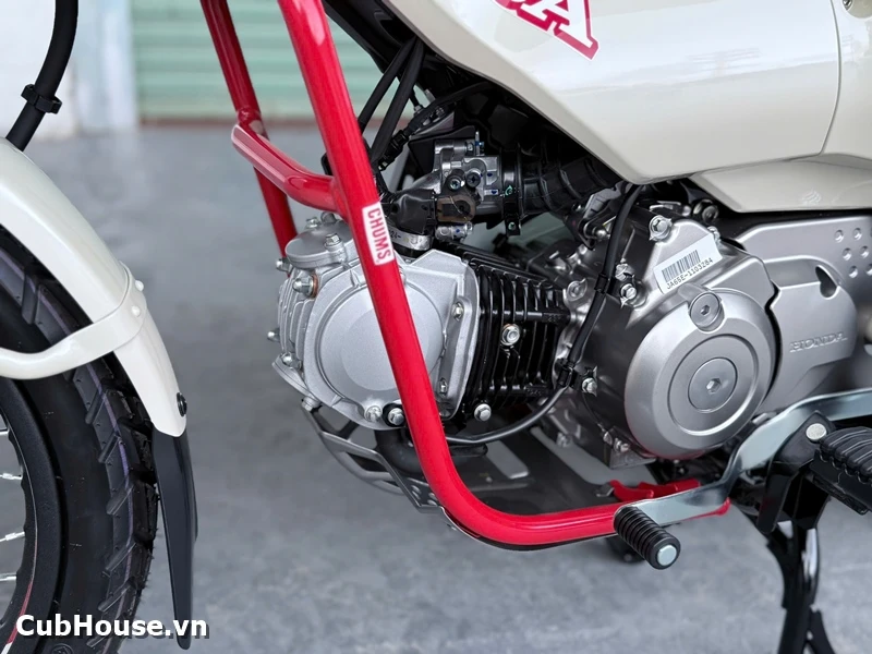 Hình ảnh chi tiết Honda CT125 Chums Limited Edition về đến Cub House Sài Gòn