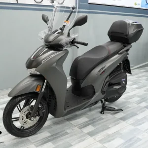 Honda SH 350i nhập Ý