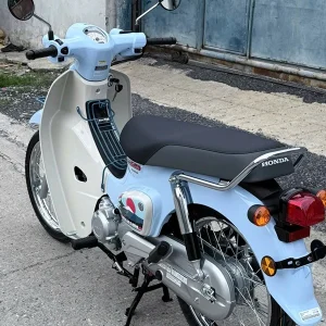 Honda Super Cub Fujisan Limited Edition (núi Phú Sĩ)