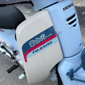 Honda Super Cub Fujisan Limited Edition (núi Phú Sĩ)